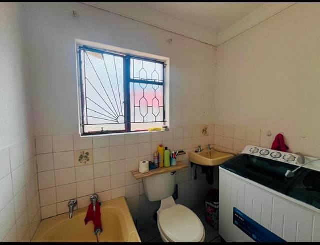2 BEDROOM HOUSE FOR SALE IN LEBANON